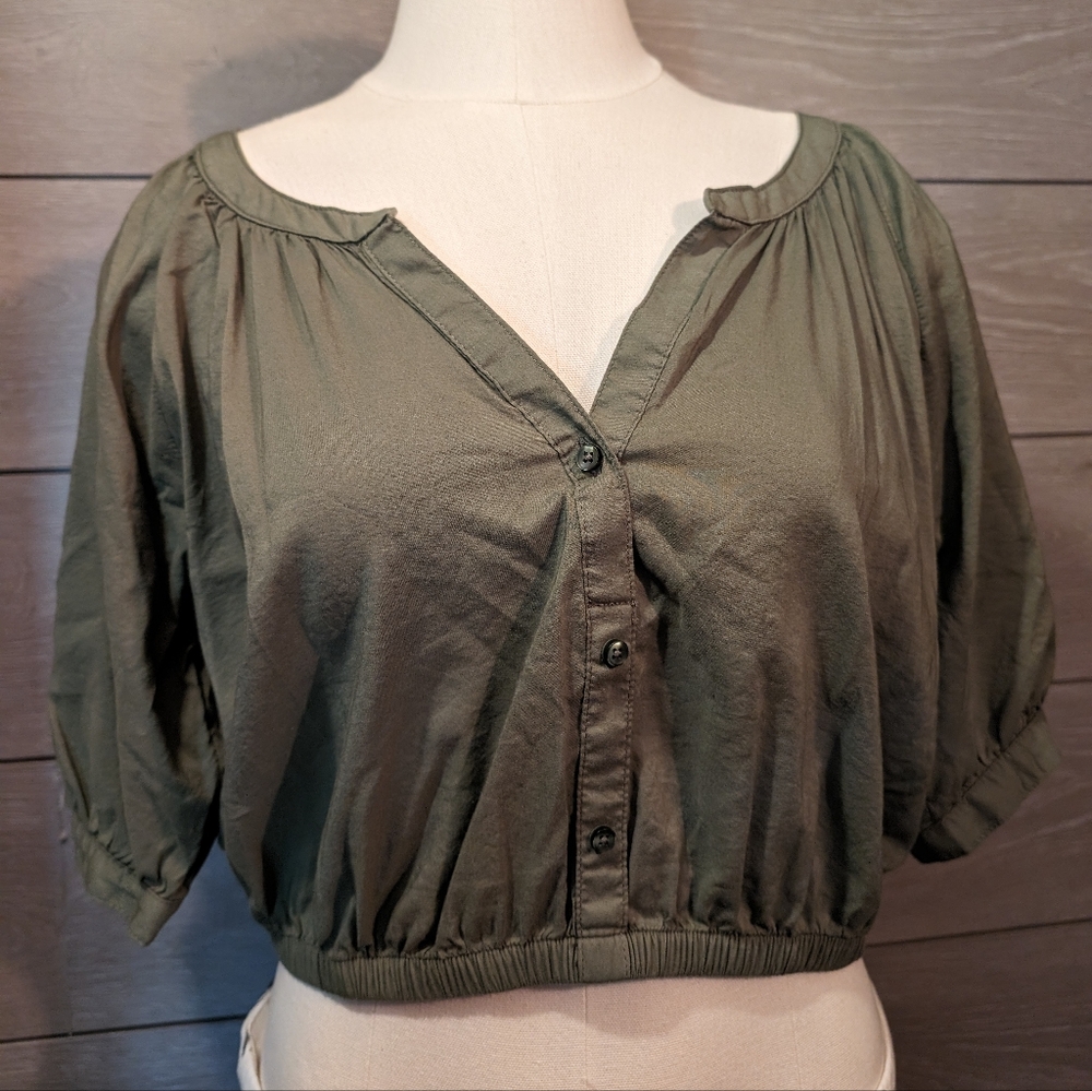 AE Women's Blouse